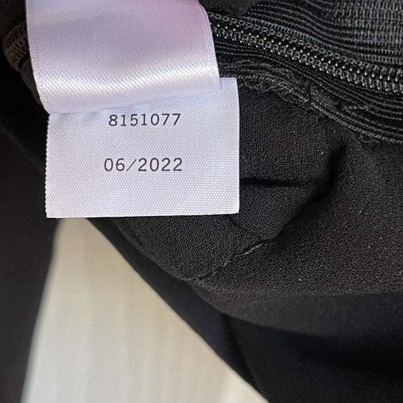 1.STATE Women's Black Crop Sheer Sleeve Blouse Size M NWOT - Picture 10 of 12